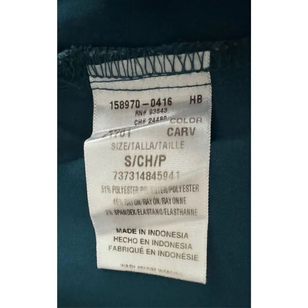 Cherokee Luxe Scrub Top, size S - Picture 10 of 11